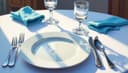 le couvert — table setting; place setting