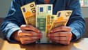 je voudrais changer de l'argent — I would like to exchange money