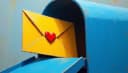 courriel [QC] / e-mail [FR] — email