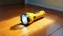 flashlight [US] — фонарик [амер.]