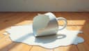 cry over spilt milk — vergossener Milch nachweinen