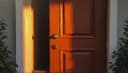 come over — заходить