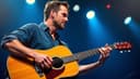 le guitariste — guitarist