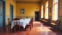 salón — hall / dining hall