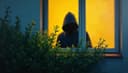 There is someone suspicious outside — Снаружи подозрительный человек
