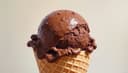 la crème glacée [QC] / la glace [FR] — ice cream