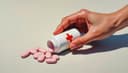 I take blood pressure medication — Ich nehme Blutdruckmedikamente