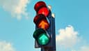 alternative / alternance — alternative [two options] / alternation