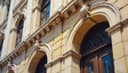 fachada — facade / front